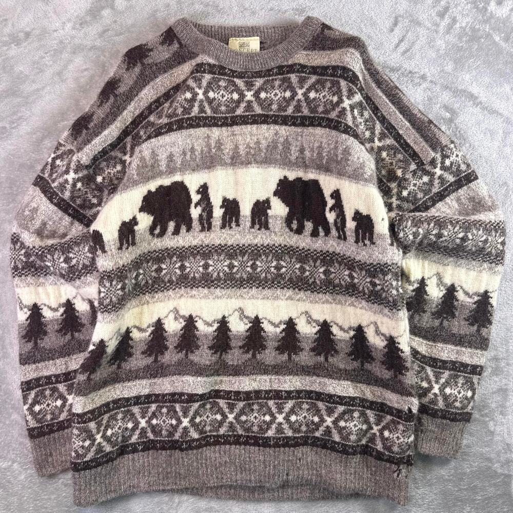 VTG Concept Knitwear Sweater Bear Forest Pattern Made in Britain Wool Blend Cozy